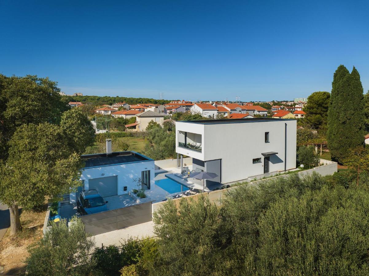 Eia Villa