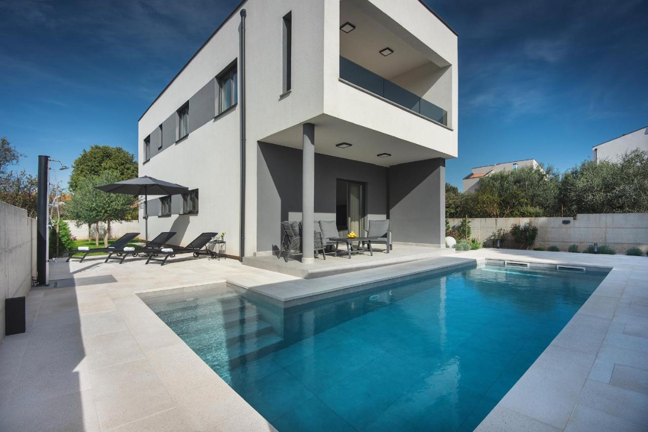 Eia Villa